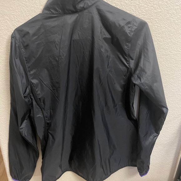 Marmot Lightweight running jacket. - Picture 2 of 2